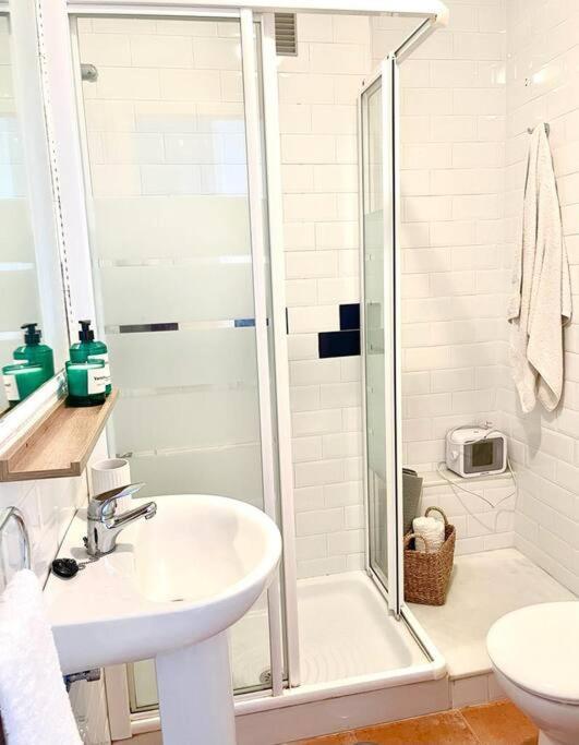El Gato Gris Apartment โกนิล เด ลาฟรอนเตรา ภายนอก รูปภาพ